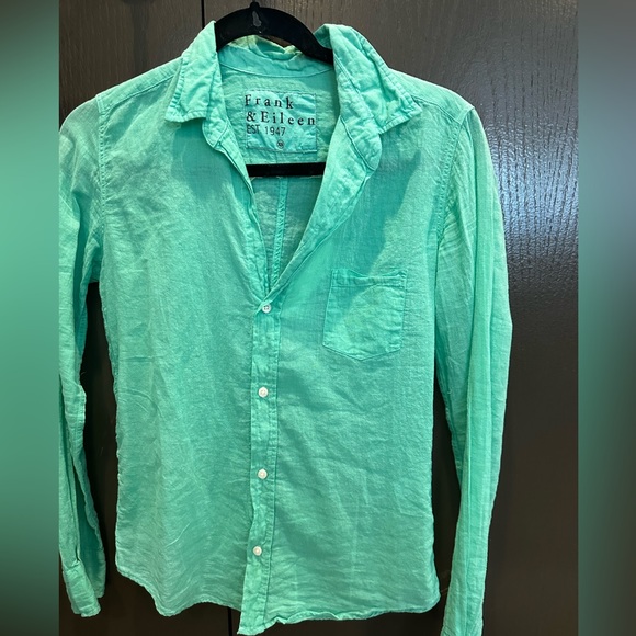 Frank & Eileen Barry Button Down XS - Picture 7 of 7